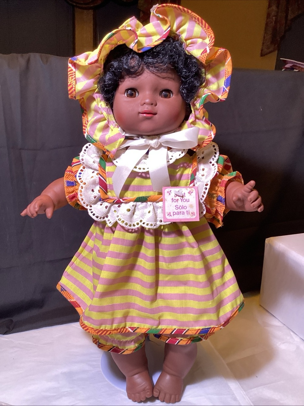 1989  Vintage Olmec African American Doll In Dress And Matching Bonnet